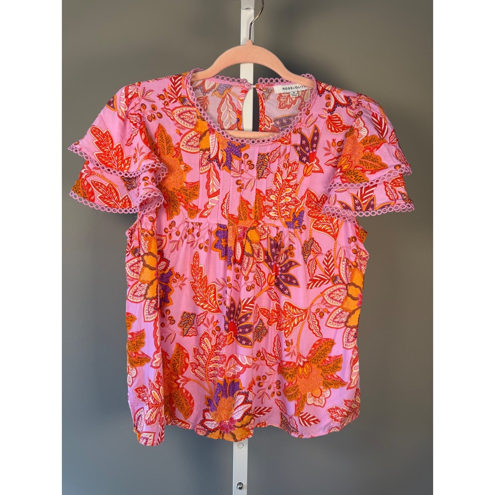 Rose + Olive Floral Boho Flutter Sleeve Top Size M Pink Cottagecore Short Sleeve - Picture 2 of 8